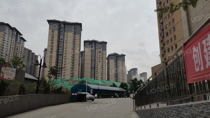 天健望湖大观外景图