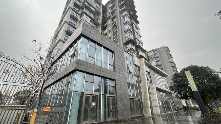 翡翠积家外景图