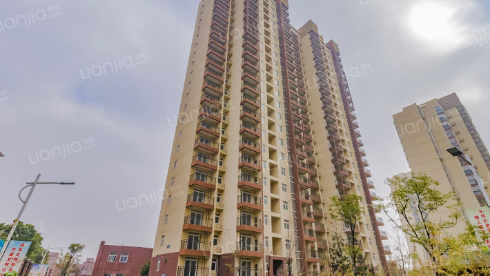 合郢花园外景图