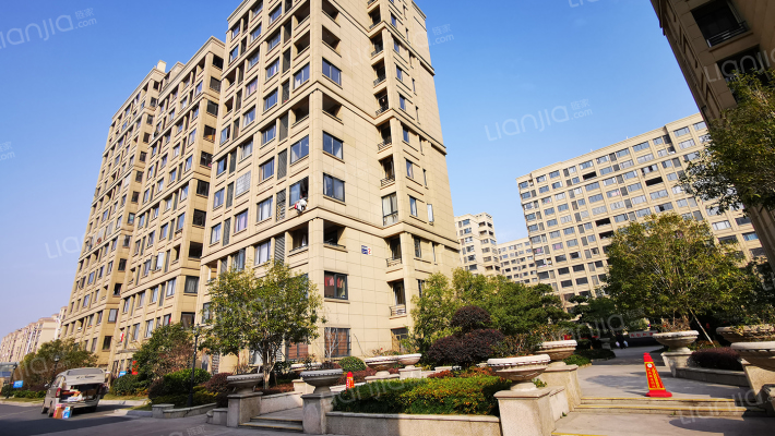 蓝色嘉园外景图