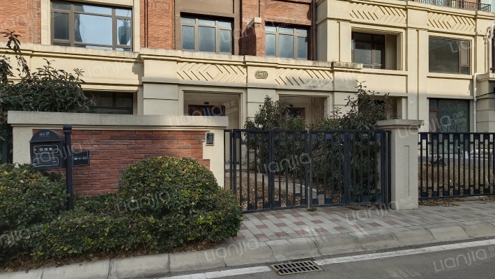 绿地湖语墅壹墅外景图