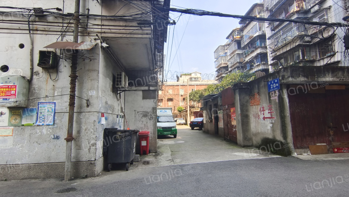 方正街20号外景图