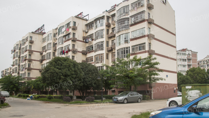 明月花园外景图