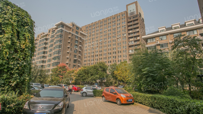 荣域铂庭外景图