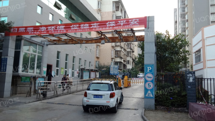 仁和和润小区外景图