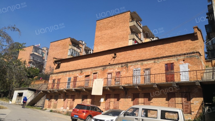 昆明啤酒厂生活区外景图