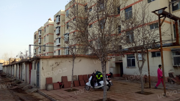 中心医院宿舍外景图