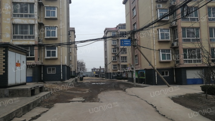 龙腾小区外景图