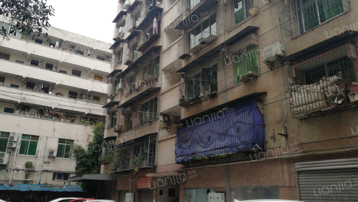 正大街小区外景图