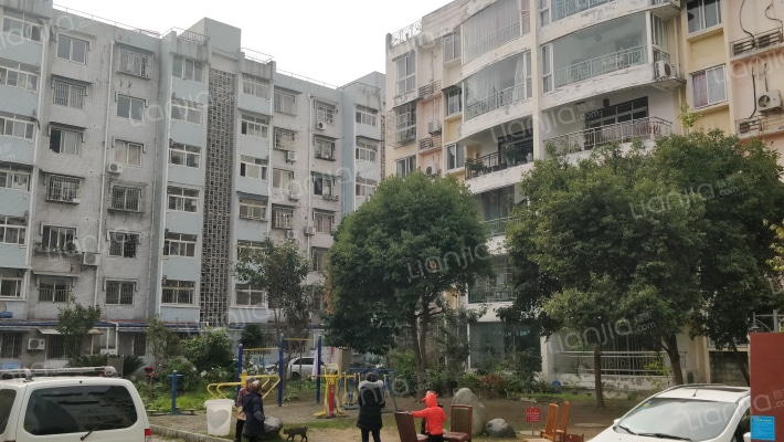 四川钻井公司天山路公寓外景图