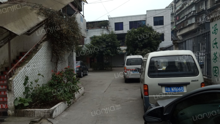 中地小区外景图