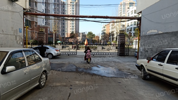 幸福里小区外景图