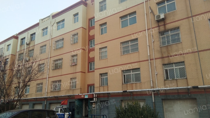 奥林温泉小区外景图