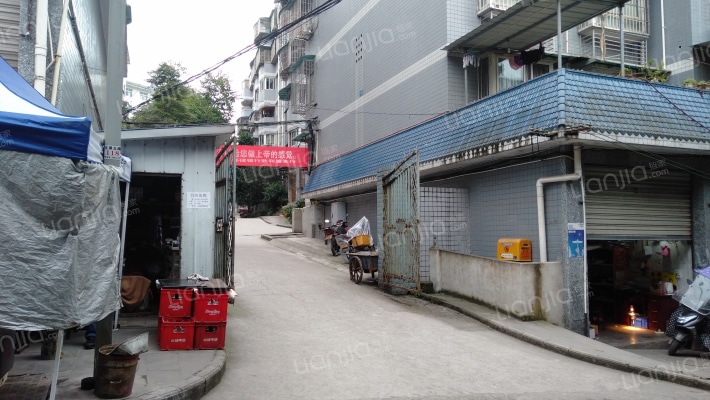 萱花小区外景图