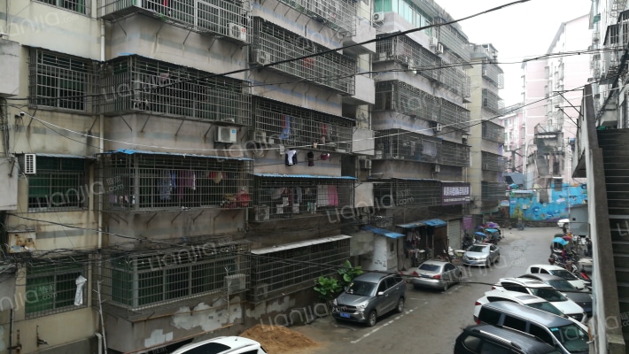 宏达小区外景图