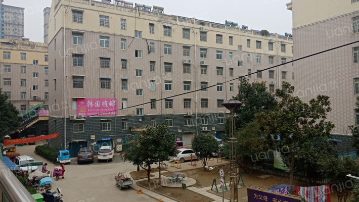 万阁花园外景图