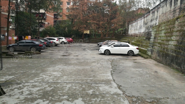 顺盛依山郡外景图