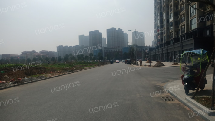 怀安河畔外景图