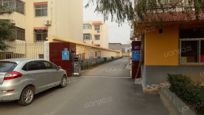 北关运输公司家属院外景图