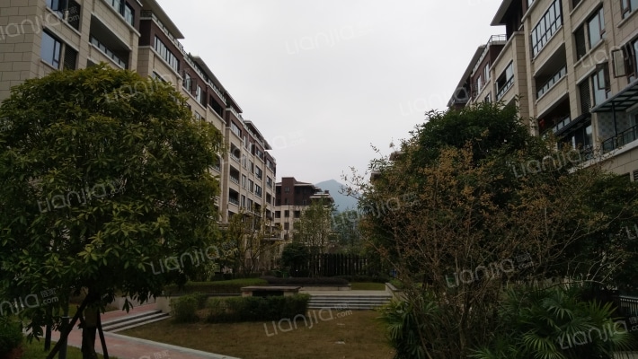 润天檀香山外景图