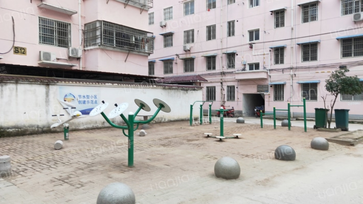 东苑小区外景图