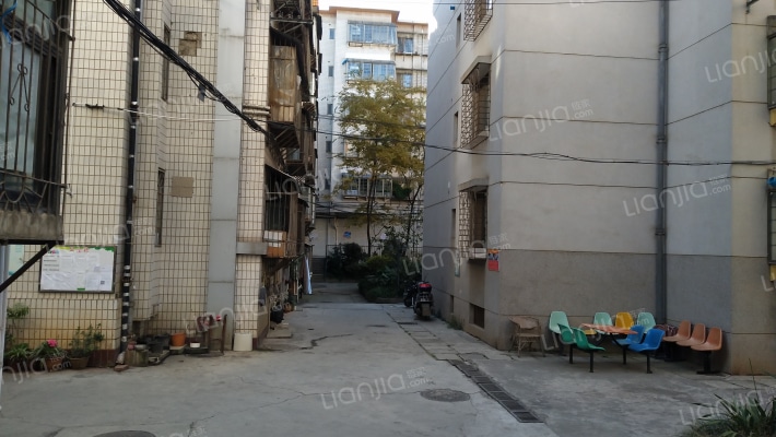 省商务厅宿舍外景图