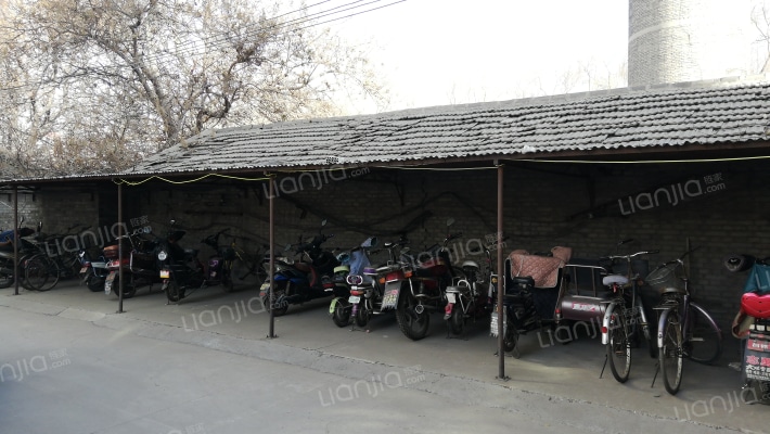 教委宿舍楼外景图