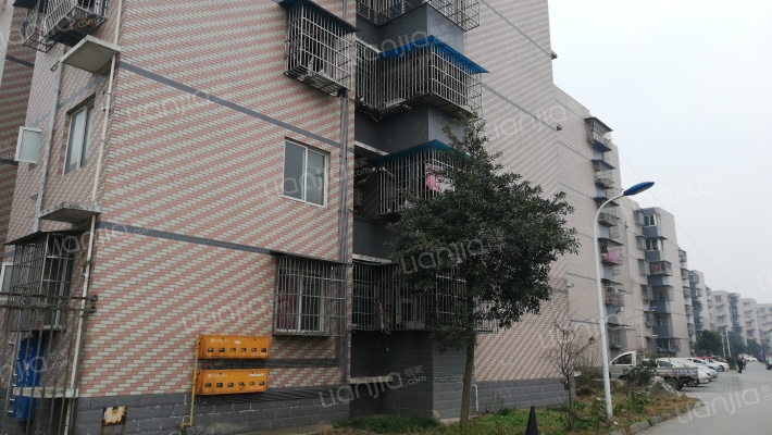 物华西苑外景图