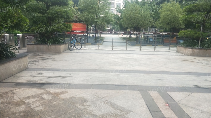 城建都市花园外景图