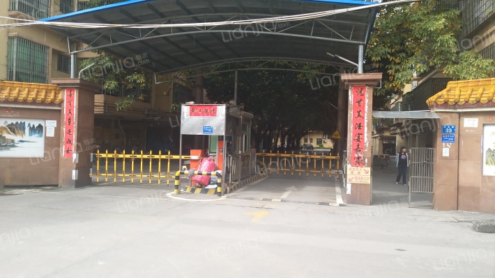 东华小区外景图