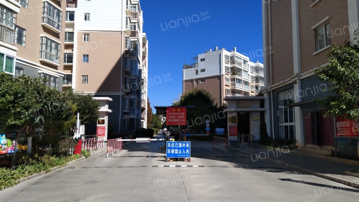 水岸星城外景图