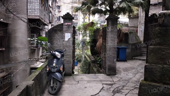 白岩书院小区外景图