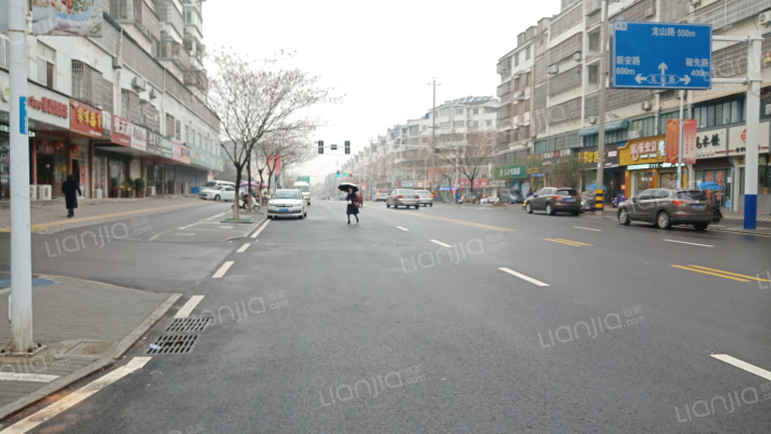 西苑小区外景图