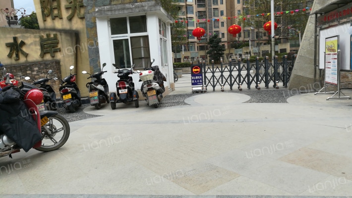 阳光水岸外景图