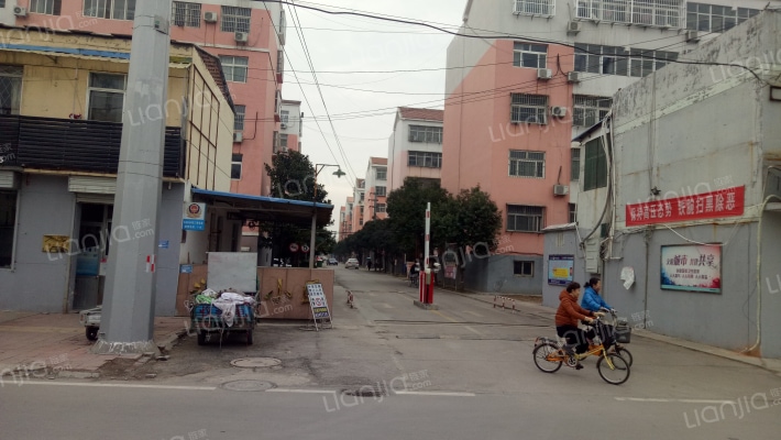 兴隆小区外景图