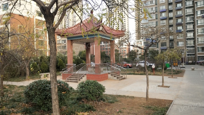 水岸桃源外景图