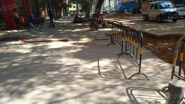 绍声明苑外景图