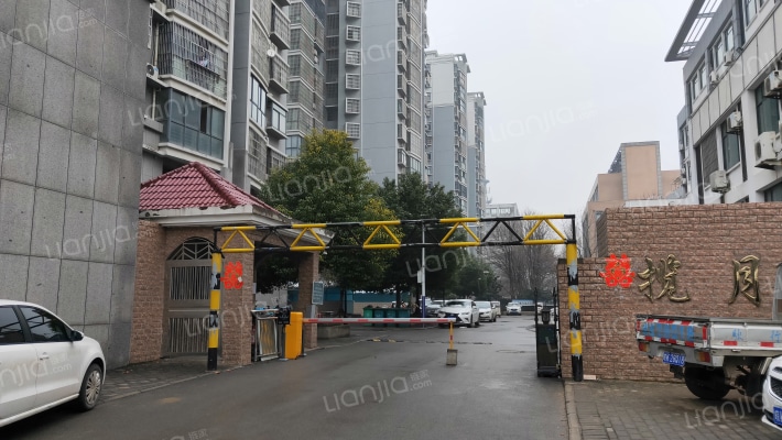 揽月怡景外景图