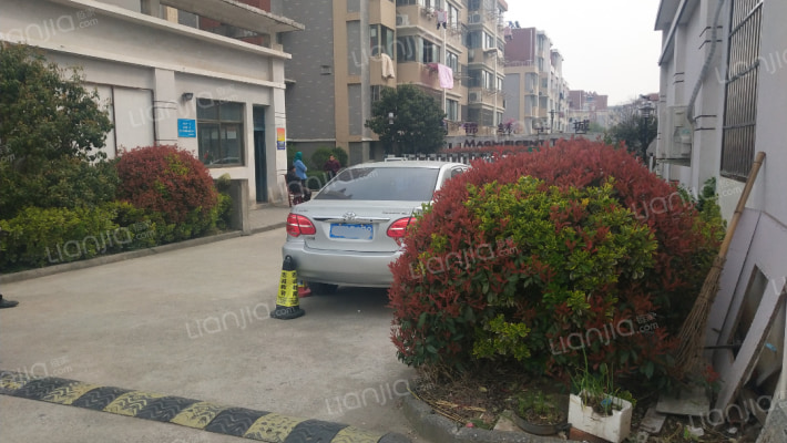 锦绣华城B区外景图