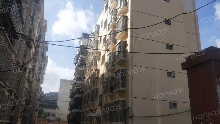 隆安县原安联公司职工住宿楼外景图