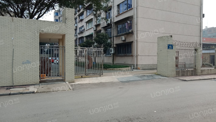 石油公司职工宿舍外景图