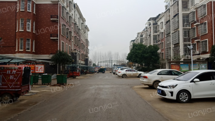 白果小区外景图