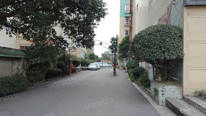 彭州花园外景图