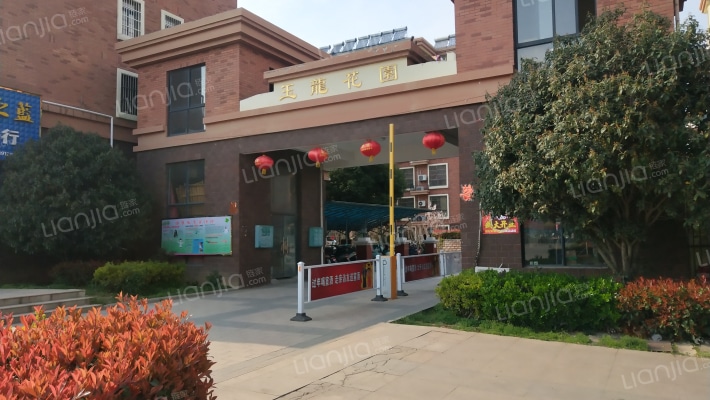 玉龙花园外景图