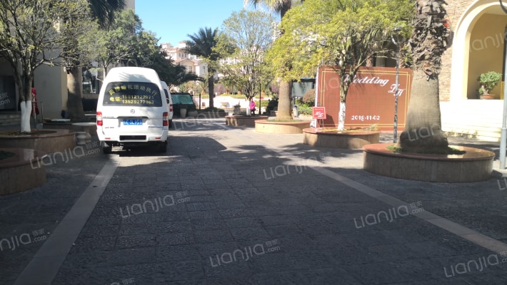 保利宁湖峰镜外景图