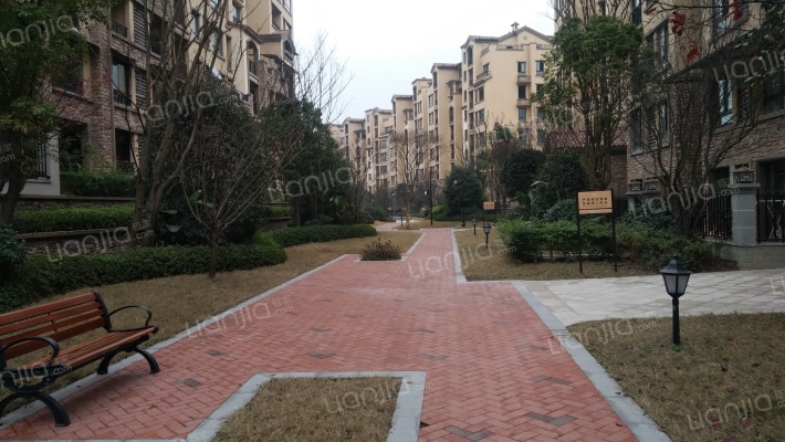 金科维拉荘园二期外景图