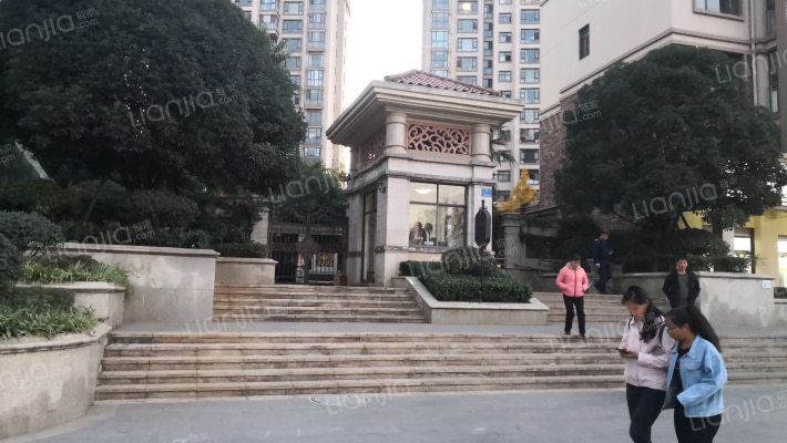 金色湖畔锦苑外景图