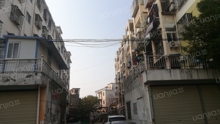 大桥路安置房小区外景图