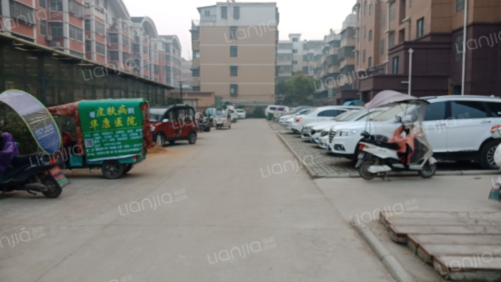 御龙山庄外景图