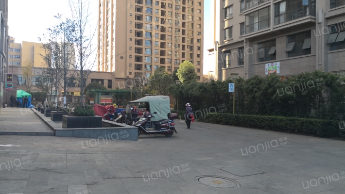 东湖置业外景图